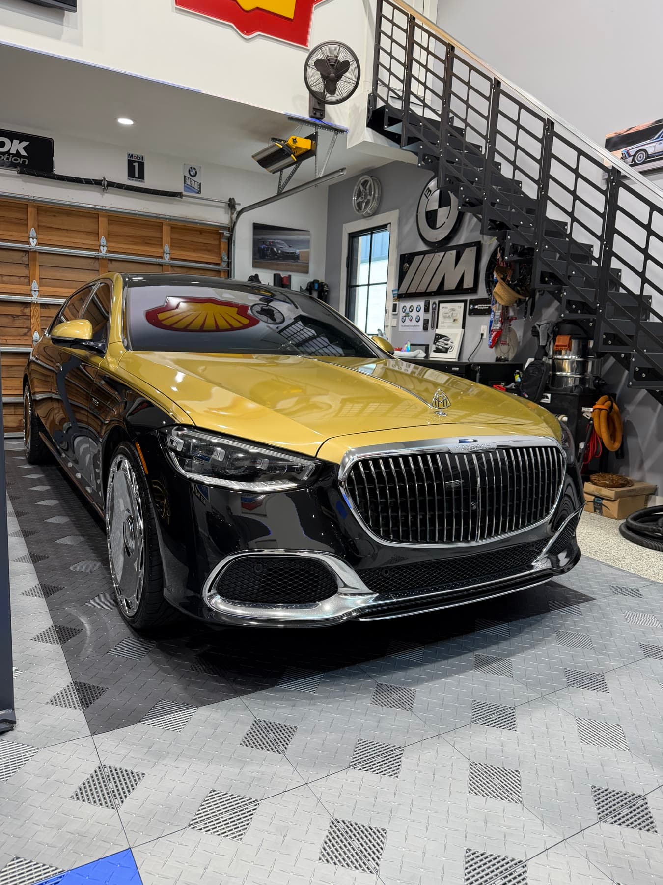 Finished Mercedes-Maybach photographed after service